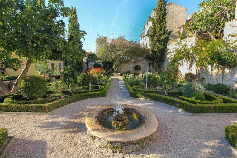 Providenca Residence Σίμπενικ Εξωτερικό φωτογραφία